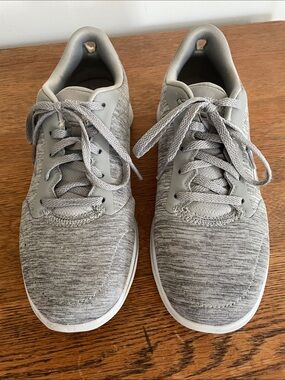 Skechers Women’s Go Walk Goga Mat Sneakers. Grey. Size 8.